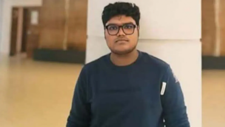 রাবিতে ৪ মাস ক্লাস করার পর ভুয়া শিক্ষার্থী আটক