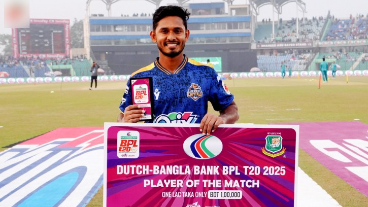 সেঞ্চুরি না পেলেও আক্ষেপ নেই ছক্কার রেকর্ডগড়া তামিমের